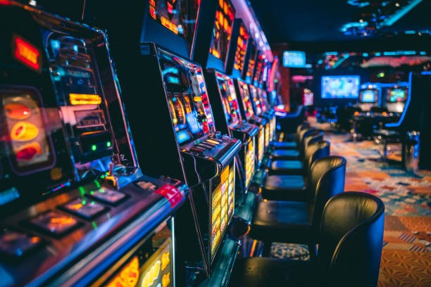 Esports and Mobile Tables Analysis